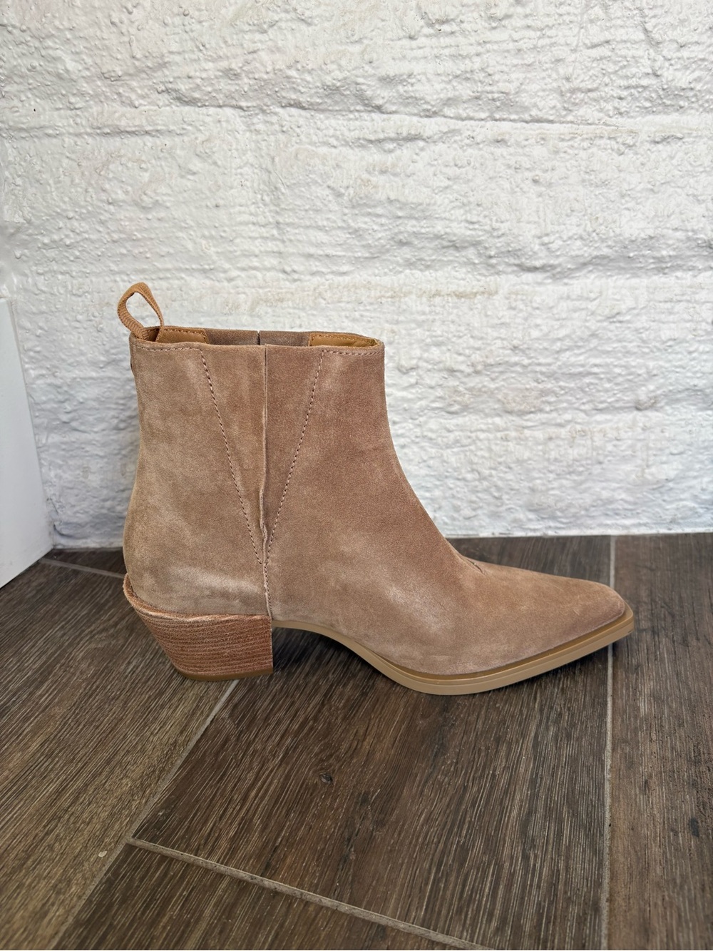 rag & bone woman’s tan Suede Chukka Boots size 10 - Picture 3 of 11